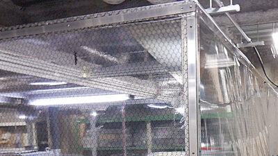 某研究所クリーンブース囲いをアキレス両面セイデンFで張替え工事を実施